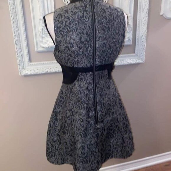 BCBG DRESS - Picture 2 of 8